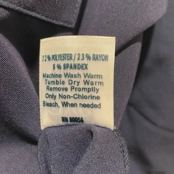 Lincoln AVE Style 5542 Classic Fit Stretch Scrub Jacket
Unisex Navy XL - Picture 7 of 8